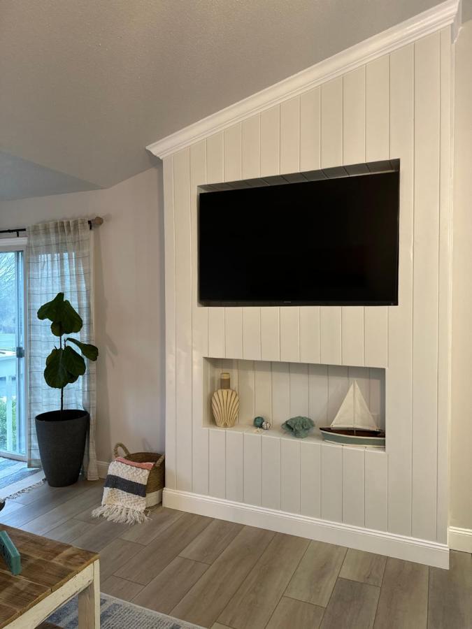 The Couples Nest Ocean Edge Apartment *