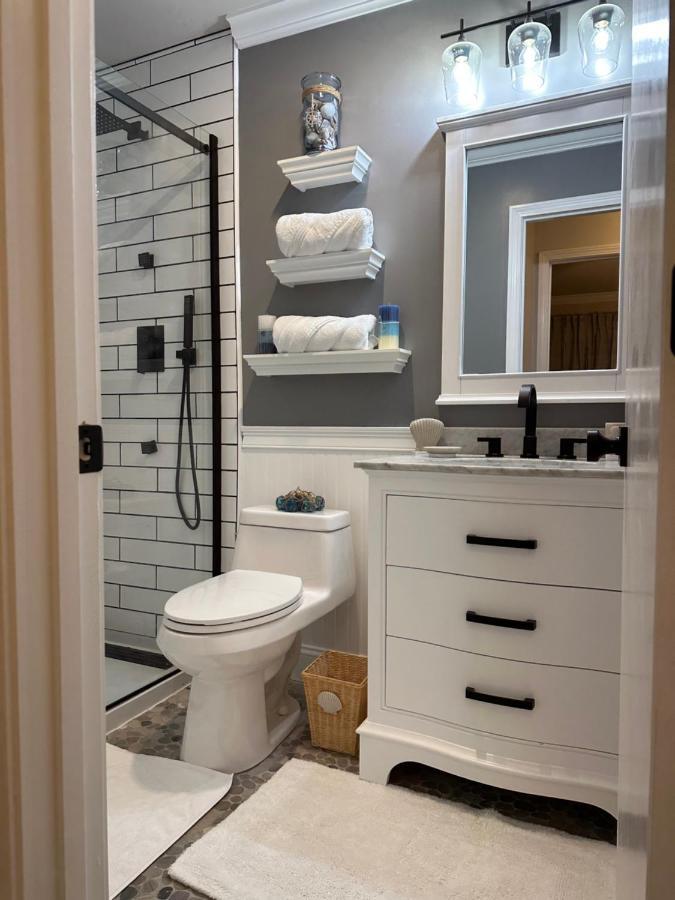 The Couples Nest Ocean Edge Brewster