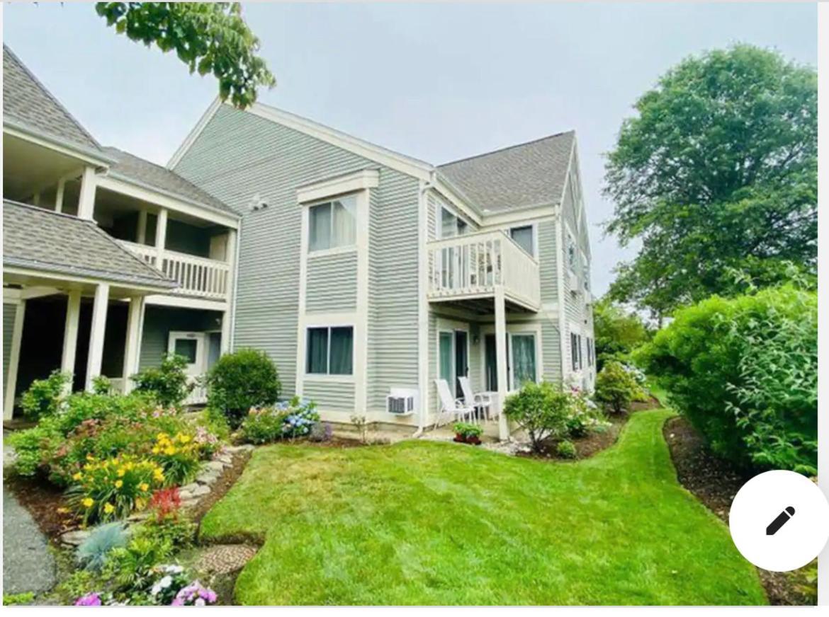The Couples Nest Ocean Edge *